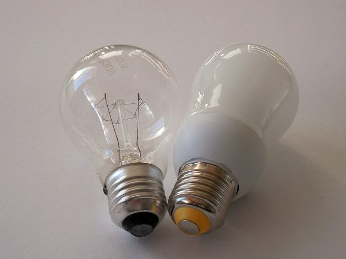Glühbirnen Durch Halogen, CFL Oder LED Ersetzen Testberichte/Bewertungen